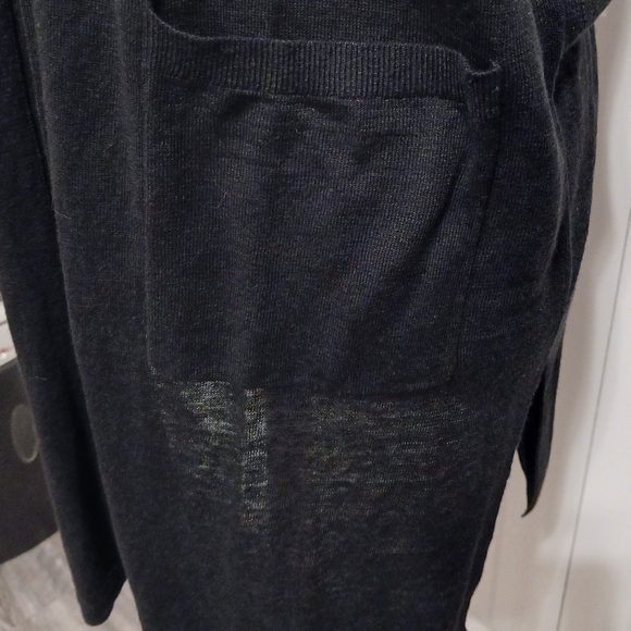 Ladies J. Jill Medium Long Black Sleeveless Cardigan Duster Tunic With Pockets - Picture 3 of 5